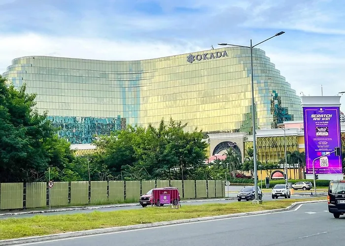 Modern & Luxury 2br Near Solaire, Okada, Airport アパート マニラ市