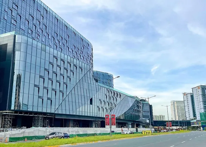 Modern & Luxury 2br Near Solaire, Okada, Airport マニラ市